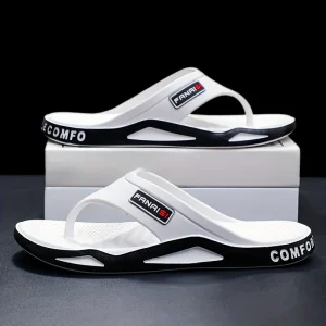 Une paire de tongs pour hommes