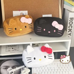 Trousse à crayons en peluche Hello Kitty
